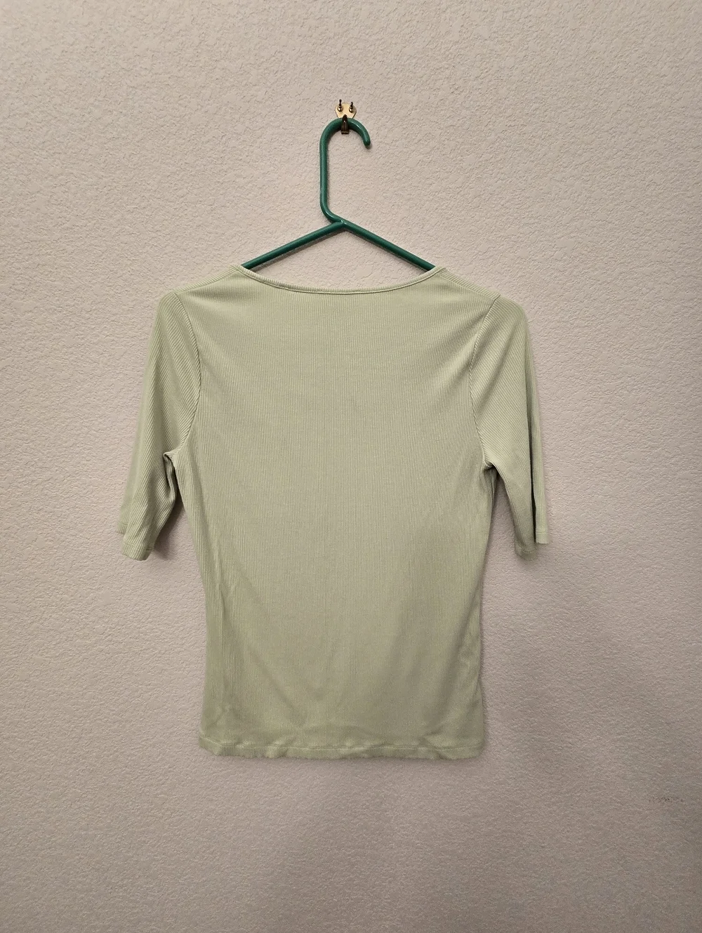 Vince Women's Elbow Sleeve Scoop Neck Top Sz M  Green Ribbed Stretch Minimalist
